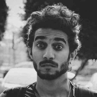 وفاة المخرج المصري شادي تجر السلطات المصرية لقفص الاتهام