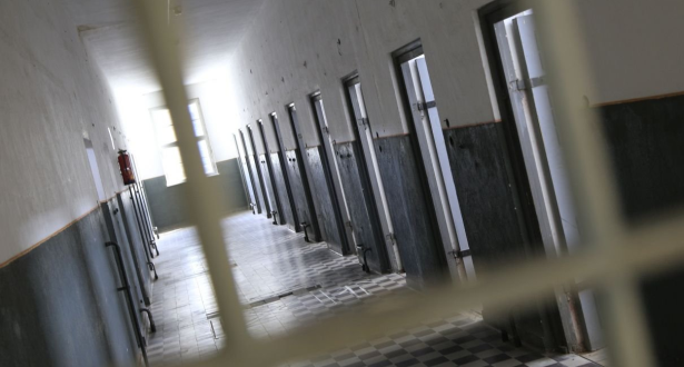 انتحار سجين معتقل في إطار قانون مكافحة الإرهاب بالسجن المحلي تولال 2