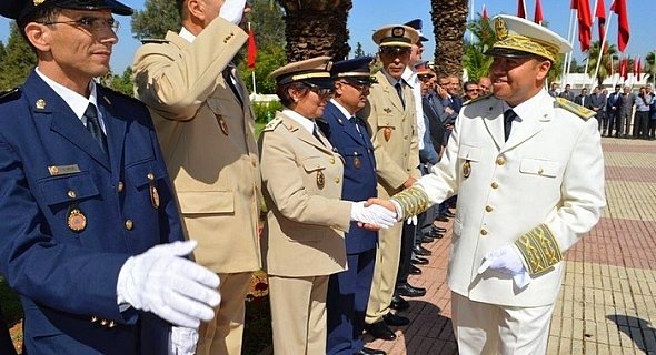 خميسات: عامل الإقليم يوقف عنصرين من أعوان السلطة والسبب  ” مساعدات كورونا”