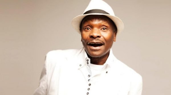 أسطورة الأغنية القارة السمراء “موري كانتيه” صاحب “يكي يكي” يفارق الحياة