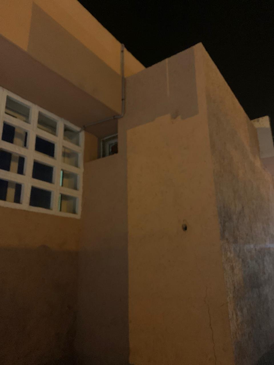 خطييير… وضع شاب بالحجر الصحي المشدد بعد ظبطه متلبسا بإدخال المخدرات إلى الحالة المصابة بكورونا داخل مستشفى مولاي الحسن بن المهدي ، التفاااصيل