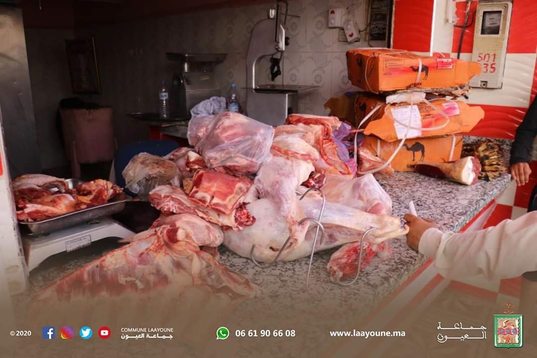 صاااادم.. بعد تفتيش مفاجئ، مصالح المجلس البلدي تكتشف كمية كبيرة من اللحوم الفاسدة ببعض محلات الجزارة بالعيون