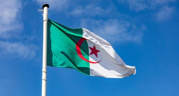 مصرع عسكريين اثنين إثر انفجار لغم تقليدي الصنع بجنوب غرب الجزائر