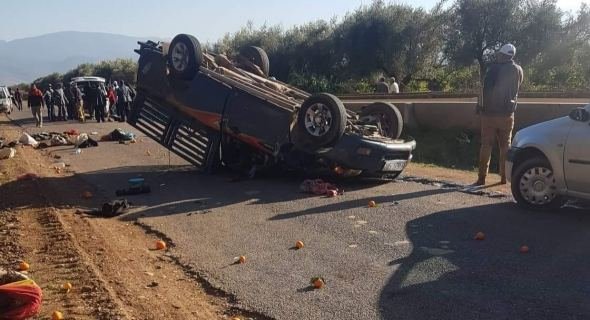 عاجل انقلاب بيكوب  تُقل مجموعة من العمال باشتوكة ايت بها وهذه حصيلة الحادث