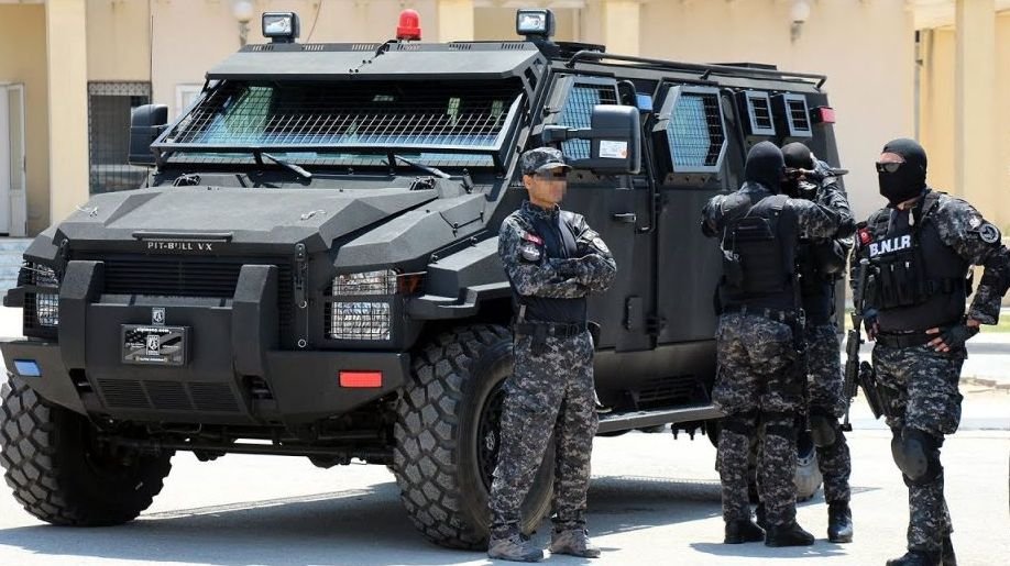 الداخلية التونسية تعلن إحباط مخططات إرهابية تستهدف القطاع السياحي ومقرات سيادية