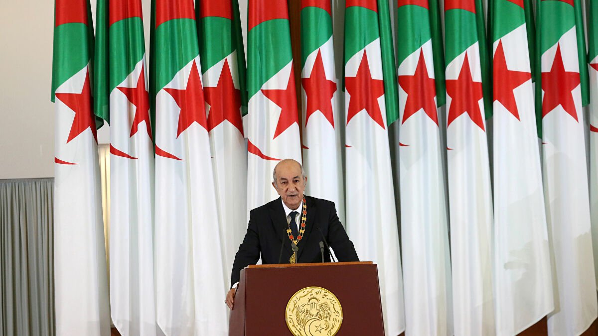 رئيس الجزائر يطالب المغرب بالتوقف عن بناء قواعد عسكرية على حدود بلاده
