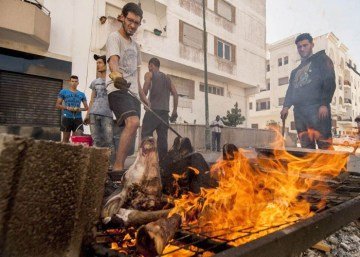 والي جهة الرباط يصدر قرارا بخصوص ”شي رؤوس وأطراف الأغنام”