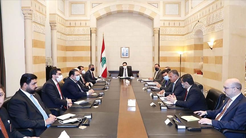 انفجار بيروت.. صحف لبنانية تتحدث عن انهيار مرتقب لحكومة دياب