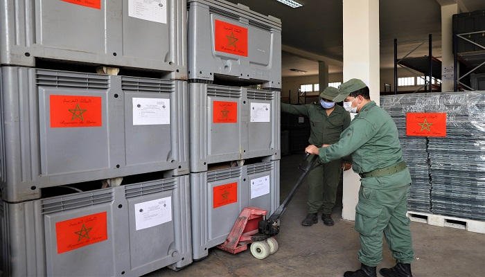 توزيع شحنات من المساعدات الغذائية والطبية المغربية للمتضررين جراء انفجار مرفأ بيروت