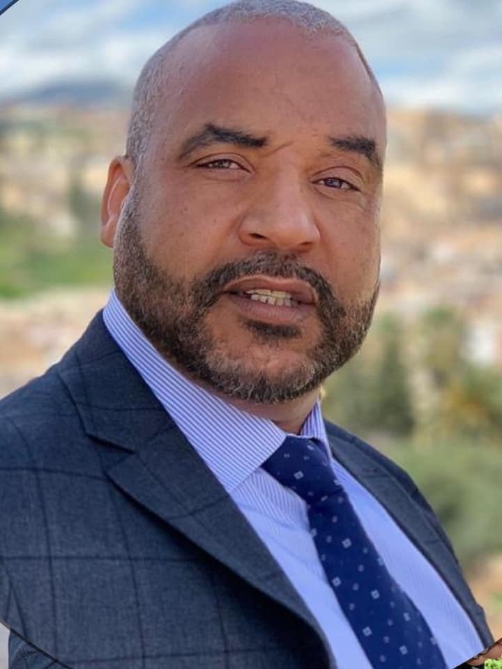 التفكير الاستراتيجي التوقعي من خلال التموقع لفائدة المستقبل