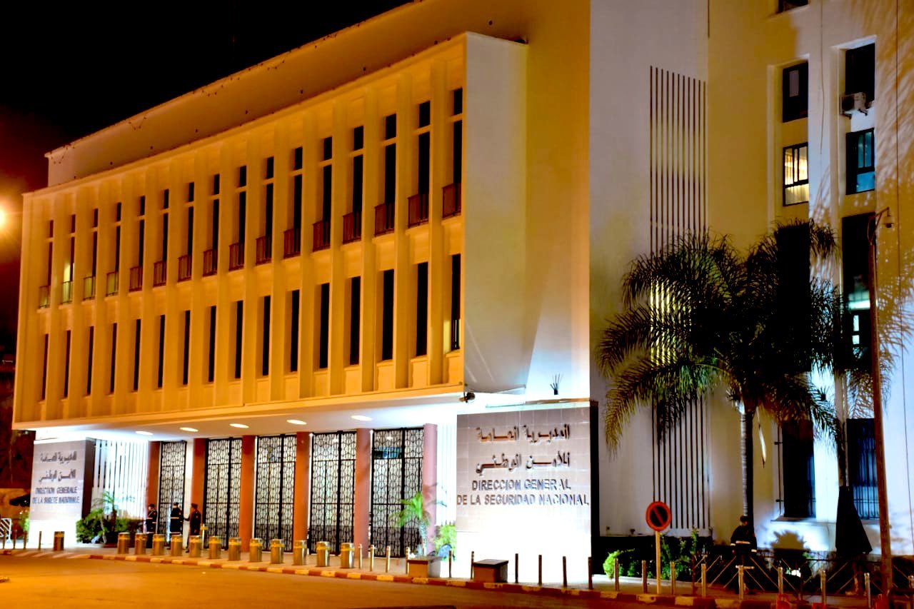 فاس.. ضبط 74 ألفا و505 قنينة من المشروبات الكحولية يشتبه في مخالفتها للمقتضيات الضريبية والجمركية (بلاغ)