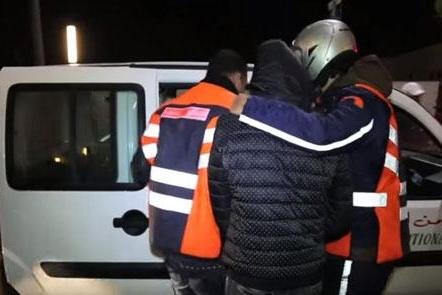 إلقاء القبض على شاب ثلاتيني يحاول التغرير بقاصر ..