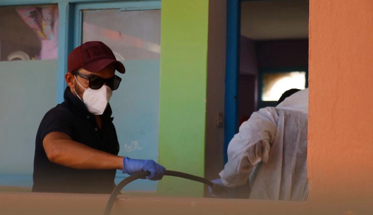 عملية تعقيم واسعة باشرتها مصالح الصحة بجماعة العيون بمراكز الإمتحانات