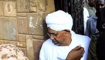 السودان تستأنف محاكمة النظام السابق..