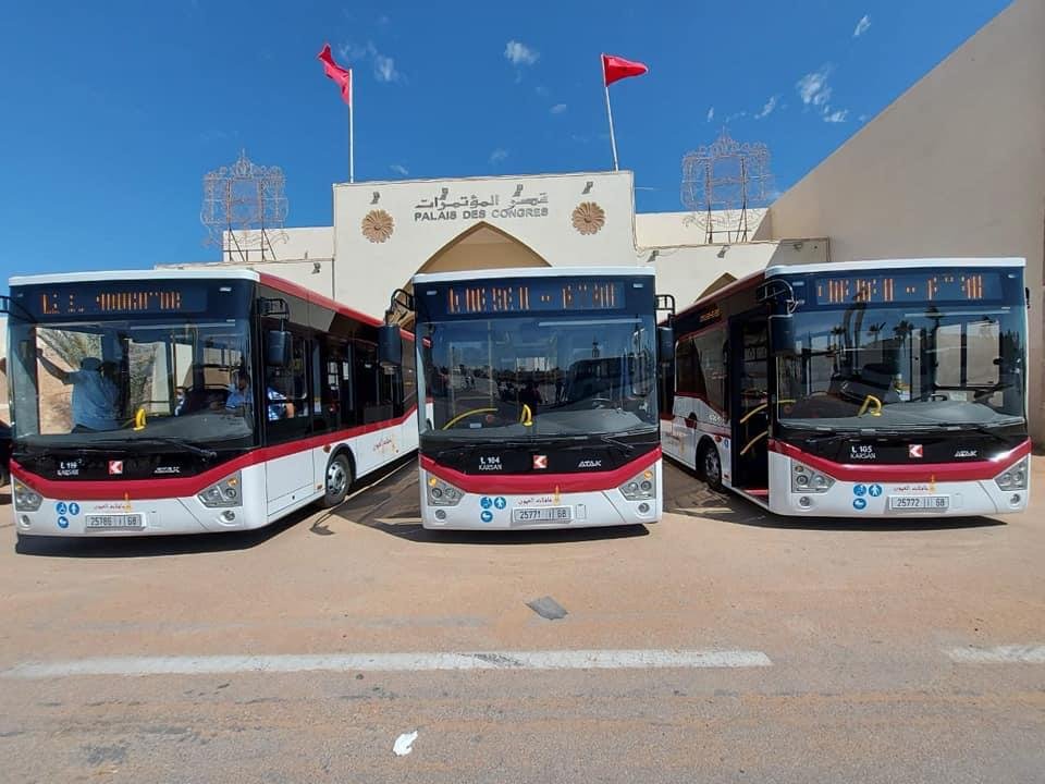 العيون..بعد توقف دام لأشهر حافلات النقل الحضري تعود من جديد