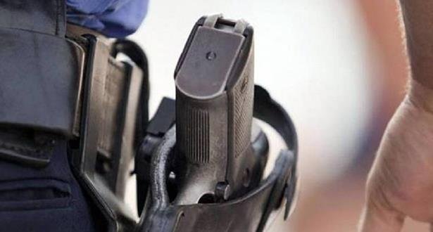الدار البيضاء .. شرطي يضطر لاستعمال سلاحه الوظيفي لتوقيف شخص عرض أمن المواطنين لتهديد خطير