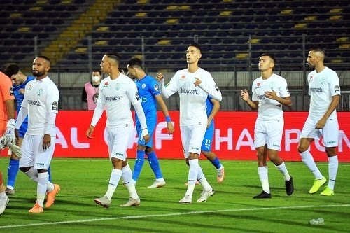 النسور الخضر يطيرون إلى مصر لمواجهة الزمالك
