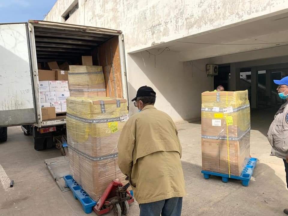 إقليم القنيطرة… تسليم مواد ولوازم التعقيم للمصالح المعنية