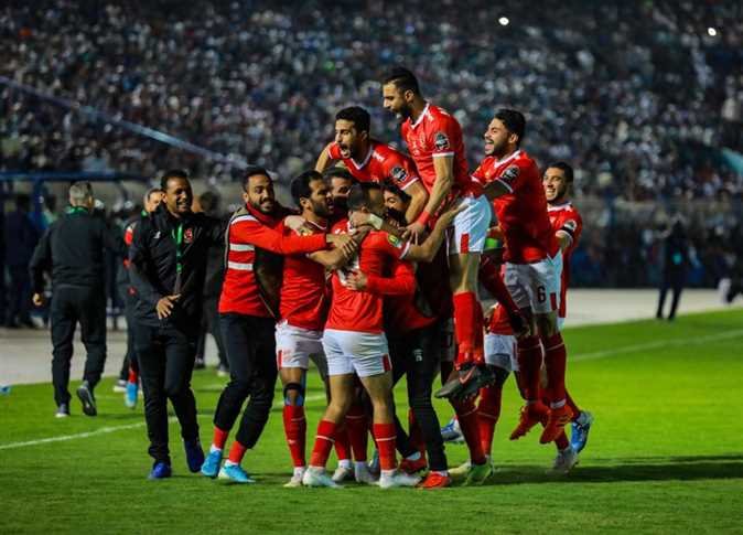 الأهلي المصري يتوج ببطولة إفريقيا للأندية البطلة على حساب غريمه الزمالك 2-1