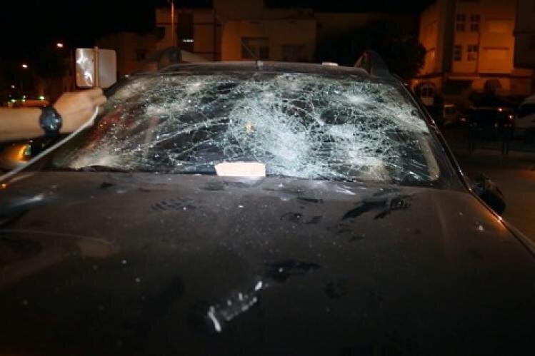 فوضى وتخريب السيارات من أشخاص مجهولين بحي مولاي رشيد.