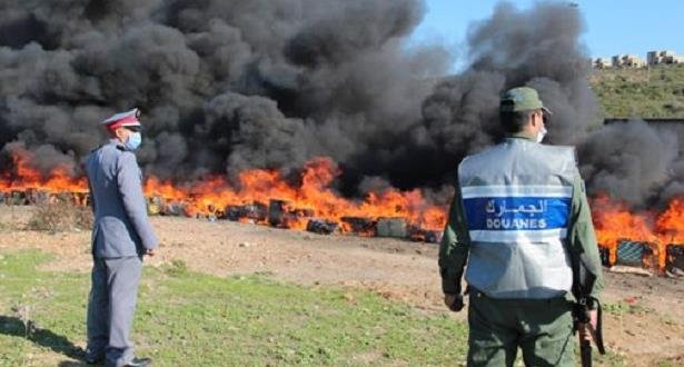 طنجة .. إتلاف أزيد من 14 طنا من المخدرات خلال سنة 2020