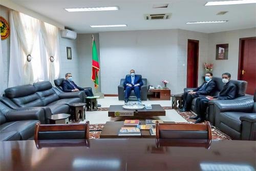 وزير الخارجية الموريتاني يستقبل السفير المغربي في نواكشوط .