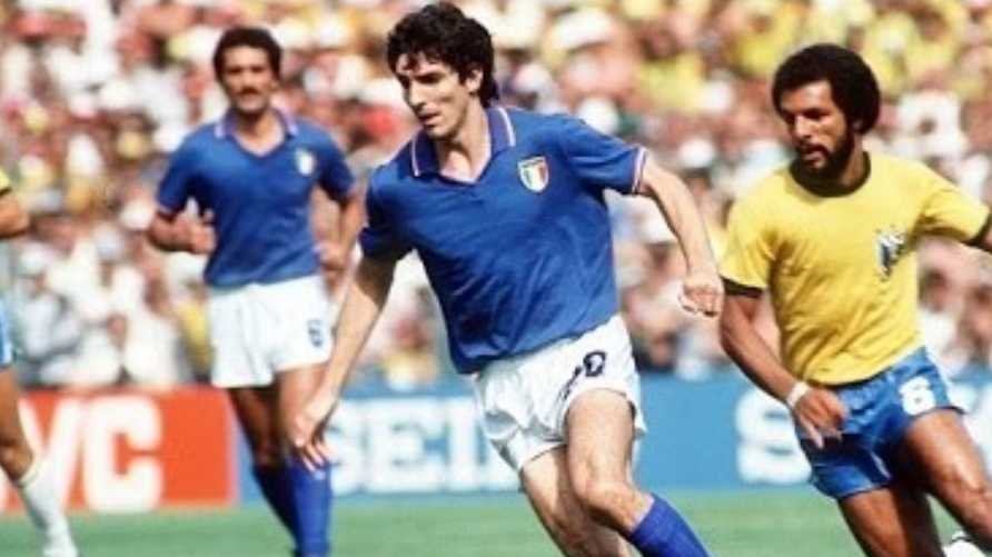 وفاة أسطورة المنتخب الإيطالي باولو روسي.