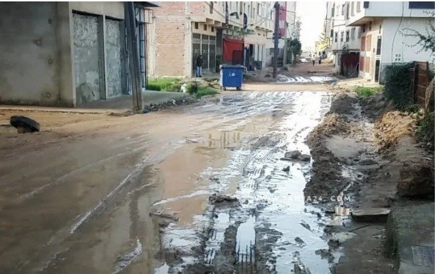 بسبب معاناتهم المستمرة.. سكان حي شويقريش بطنجة يطالبون تدخل الوالي امهيدية لإصلاح طرق المنطقة*