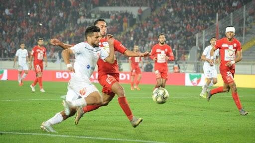 فريق الوداد الرياضي يواجه نادي حسنية أكادير اليوم السبت