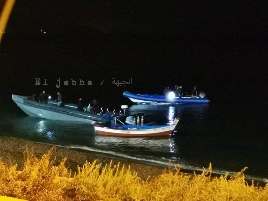 *البحرية الملكية تحبط عملية تهريب للمخدرات وتحجز ”فونطوم” بشاطئ الجبهة*