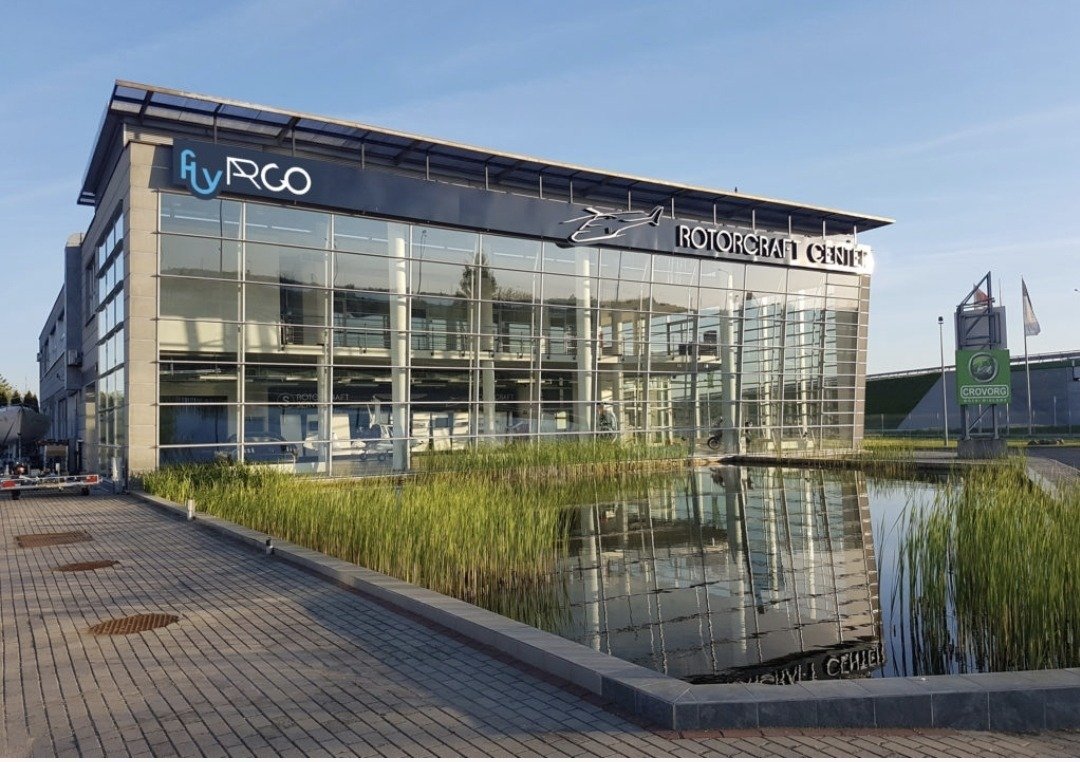 ثقة منها بالاستقرار السياسي للمنطقة، شركة بولونية تستثمر قريبا بالاقاليم الجنوبية… تفاصيل