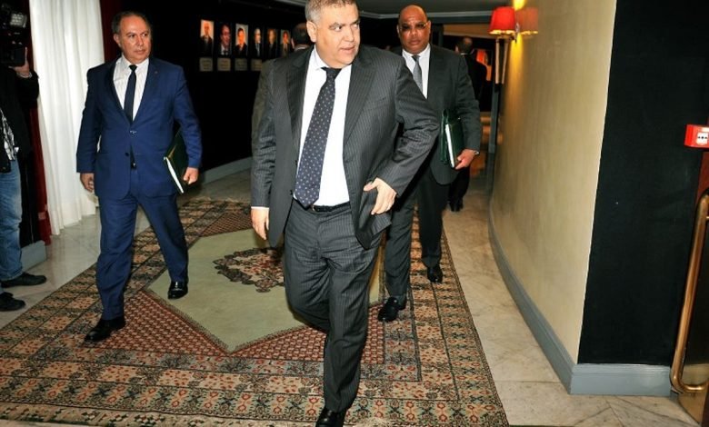 لفتيت يجتمع بولاة الأقاليم الصحراوية و يبلغهم عطف و رضى الملك على رعاياه بالمنطقة