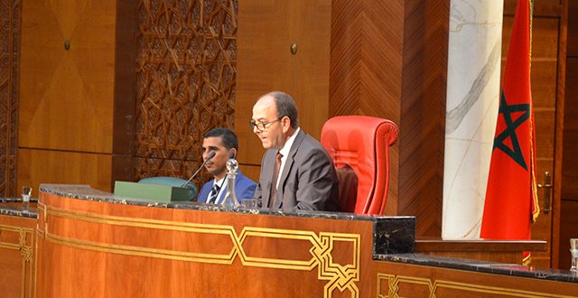 مجلس المستشارين يبادر لمسائلة رئيس الحكومة حول إستراتيجية تلقيح المغاربة ضد فيروس كورونا