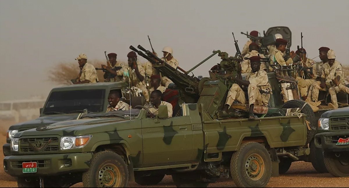 إعلام: الجيش السوداني يرسل تعزيزات عسكرية كبيرة إلى الحدود مع إثيوبيا