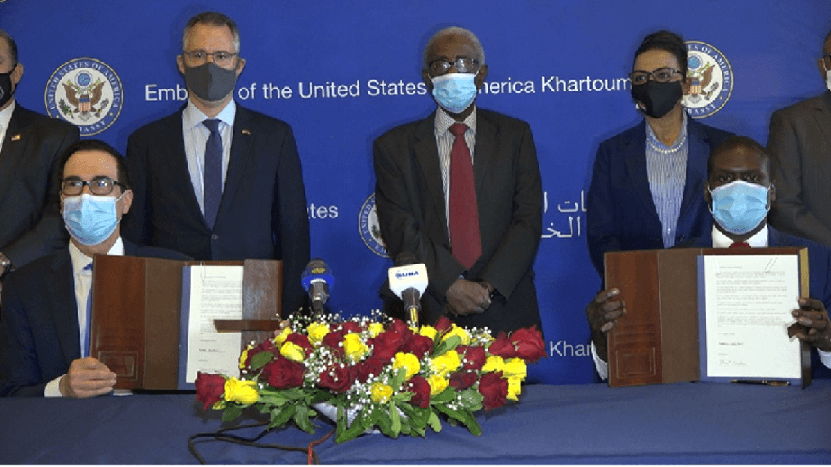 السودان وأمريكا يوقعان على إعلان ”اتفاقيات إبراهام”
