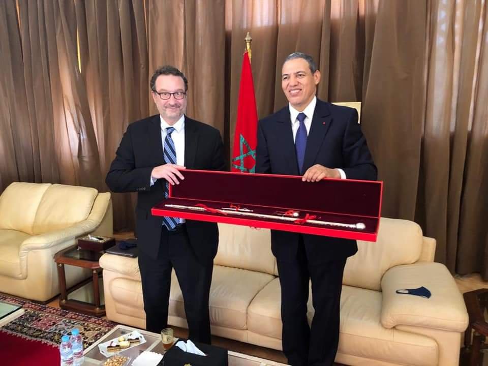 في زيارة تاريخية والي العيون يستقبل مساعد وزير الخارجية الأمريكي، التفاااصيل