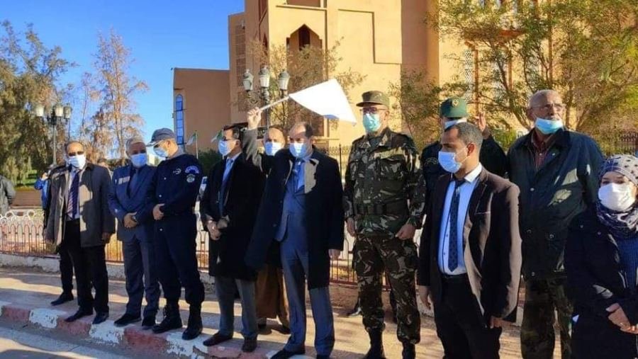 تزامنا وافتتاح قنصلية أمريكا بالداخلة..الجزائر تُوزّع سخانات مائية على قيادة البوليساريو (صور)