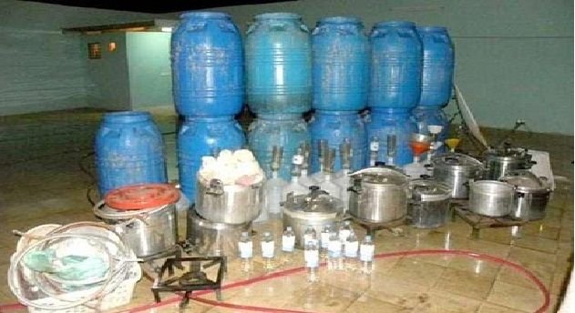 تفكيك أكبر محل لصناعة “الماحيا” بأولاد تايمة