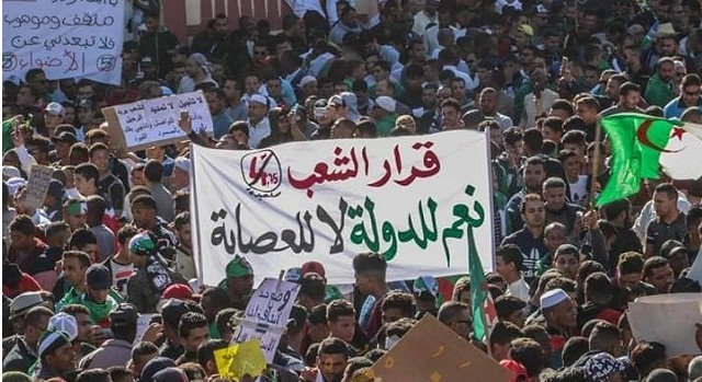 الجزائر.. حملة “العصابة ستعود” لإقالة وزير الصناعة