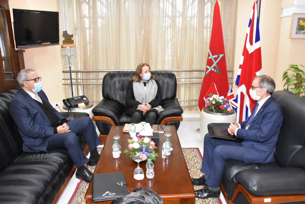 التوقيع على مذكرة تفاهم لتمديد العمل باتفاقية التعاون بين مجلس جهة طنجة تطوان الحسيمة والحكومة البريطانية