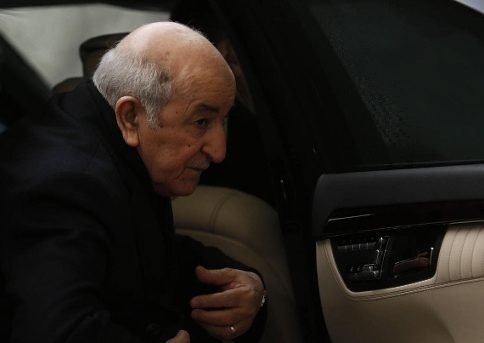 إدارة بايدن تجهز على ماتبقى من أضغاث أحلام النظام المقعد في الجزائر