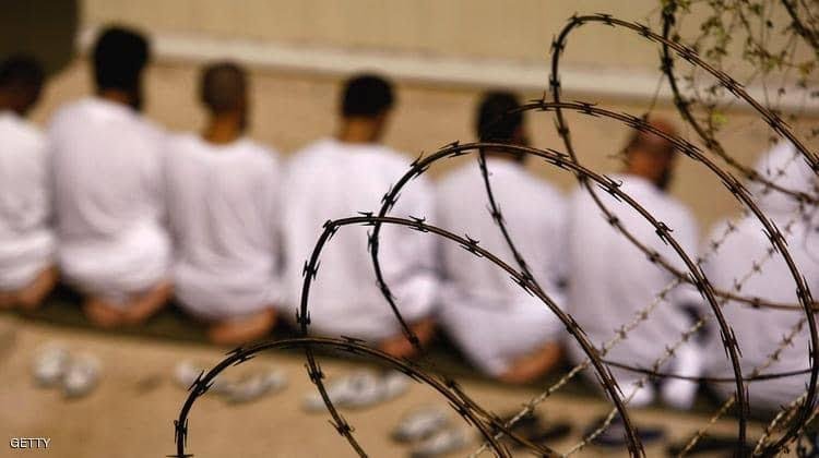 البنتاغون يوقف خطة إعطاء لقاح كورونا لمعتقلي غوانتانامو