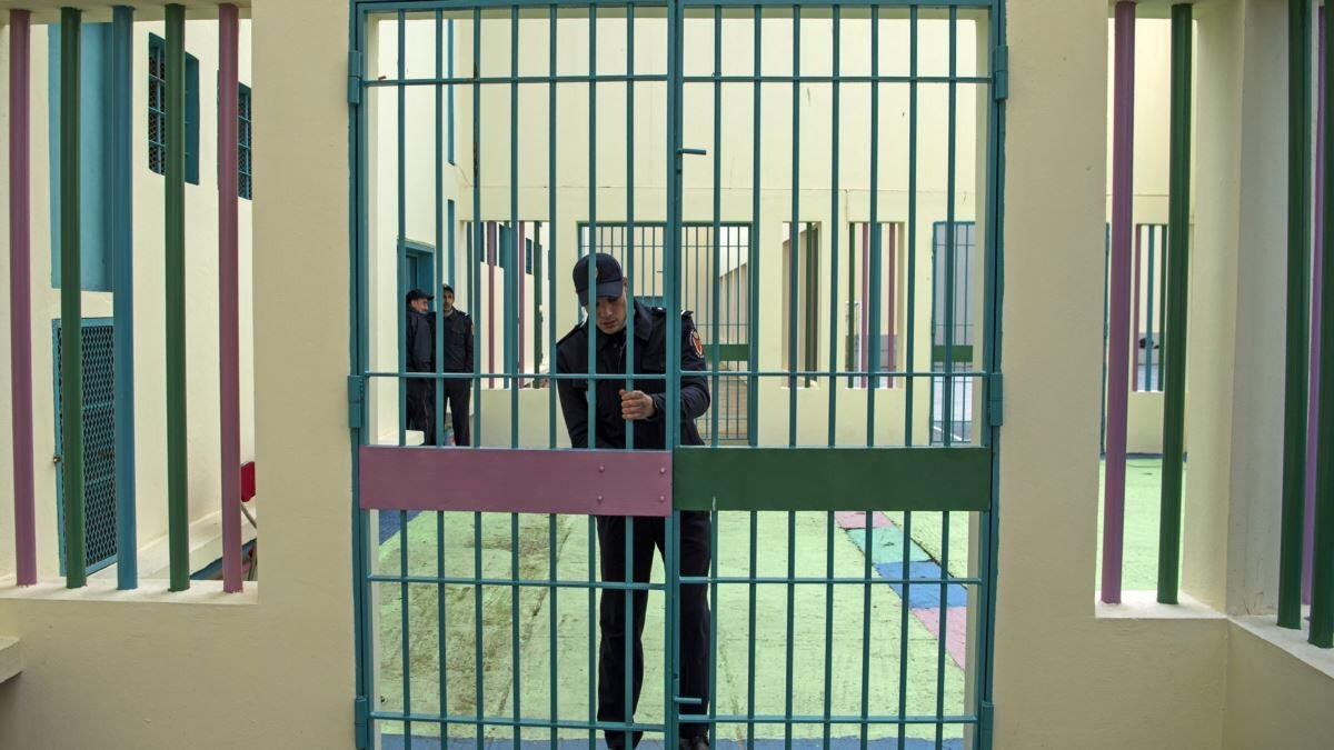 بعد حيازتهال 21 كيلوغرام من المخدرات.. المحكمة توزع 21 سنة سجنا لشبكة المخدرات