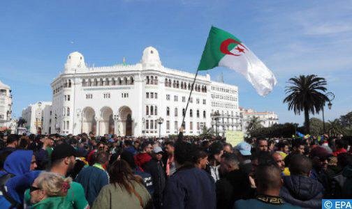 الجزائر.. 12 من معتقلي الرأي يخوضون إضرابا عن الطعام للتنديد ب”سجنهم ظلما”