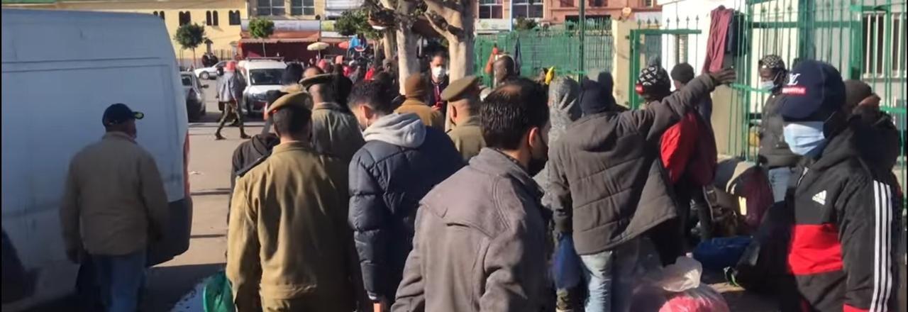 محطة ولاد زيان ..مواجهات وصفت بالعنيفة بين مهاجرين أفارقة والأمن يتدخل..