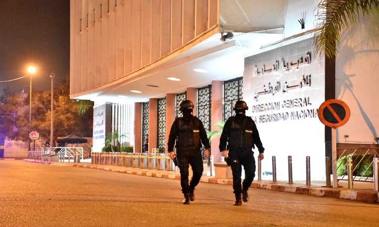 المدير العام للأمن الوطني يصدر عقوبة التوقيف المؤقت عن العمل في حق مسؤول أمني برتبة قائد أمن، بعد استفادته من التلقيح الخاص بكورونا رغم عدم استيفائه لشرط السن