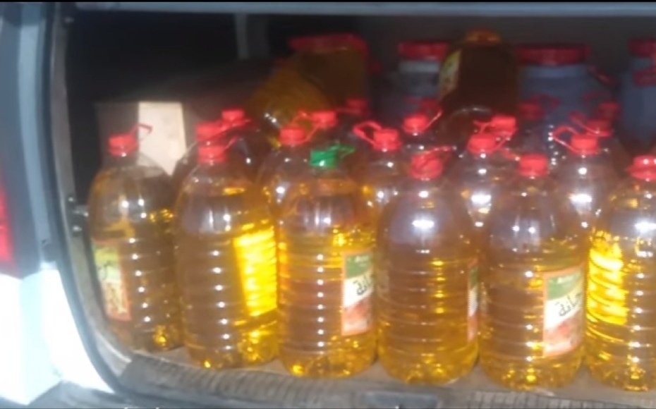 كارثة…الدرك الملكي يكتشف مكانا متسخا تعبأ فيه زيوت المائدة بطرق مشكوك فيها وتسويقها (صور)