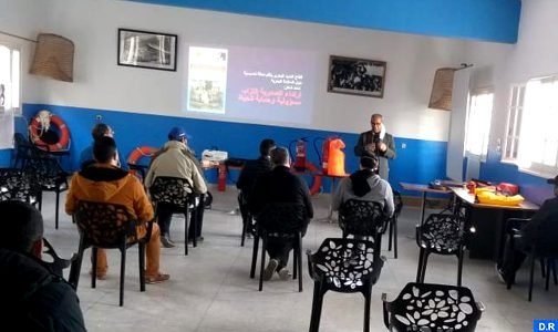 الحسيمة .. حملة تحسيسية لفائدة البحارة ومهنيي الصيد البحري حول أهمية السلامة البحرية
