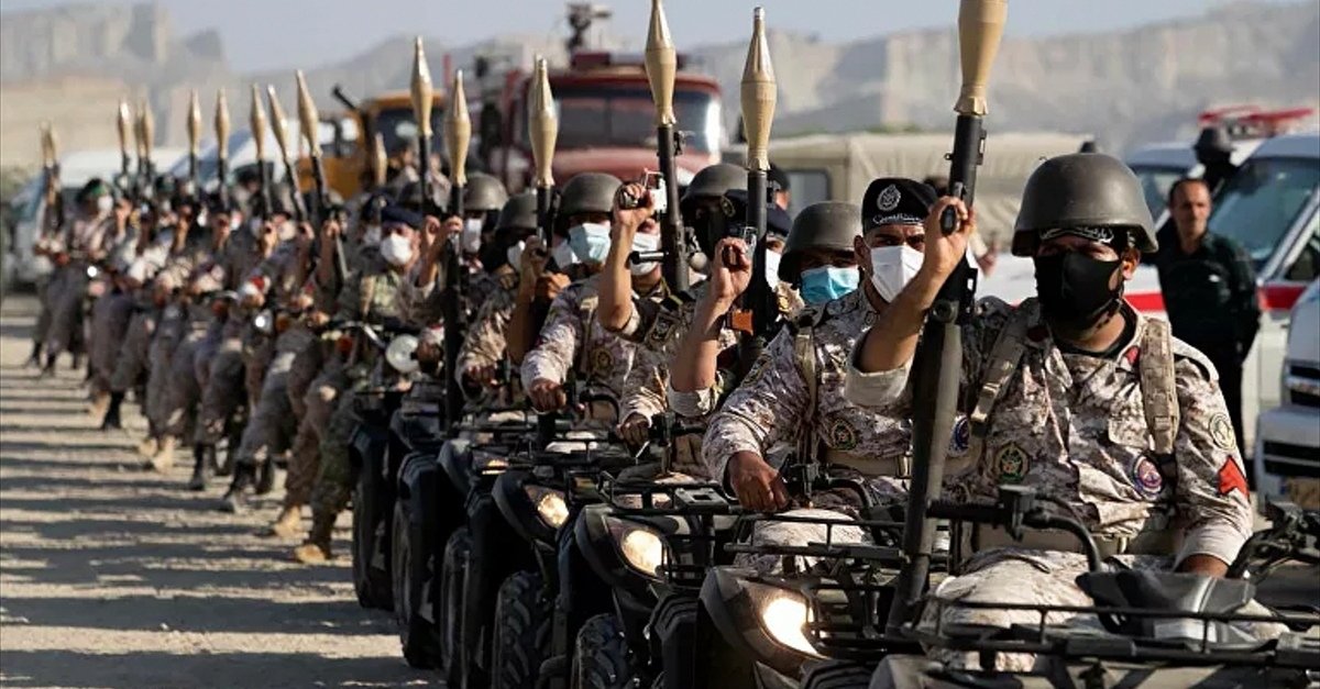 الرئيس الإسرائيلي يأمر الجيش بالاستعداد ووزير الدفاع يتحدث عن قصف منشآت إيران النووية