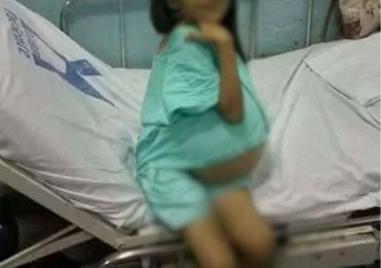 عندها 12 سنة.. اغتصاب طفلة نتج عنه حمل وجمعية حقوقية تدخل على الخط